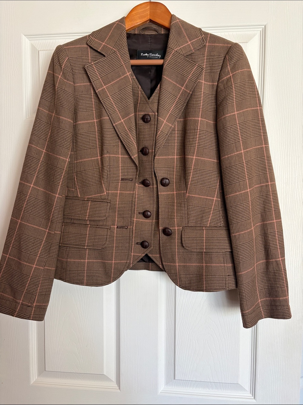 Betty Barclay Brown Plaid Tailored Blazer with Matching Vest